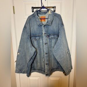 Levi’s Blue Denim Jacket Size 6XL Adult’s Plus Size Outerwear